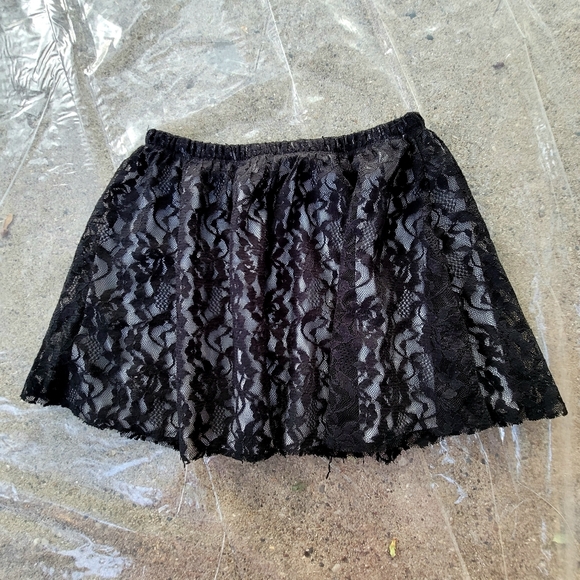 Host Pick 💝 Girls cute layered Skirt - Picture 7 of 7